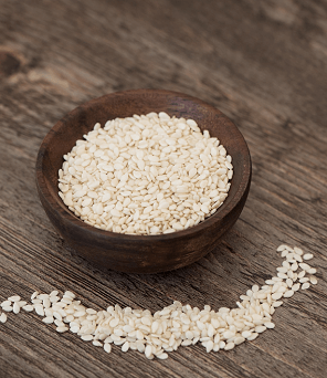 White sesame seeds